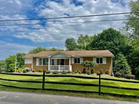 Photo for 400 Pearson Dr