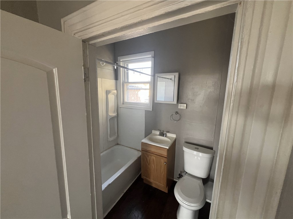 Latrobe, Pennsylvania 15650, United States, 2 Bedrooms Bedrooms, ,1 BathroomBathrooms,Residential,Active,36469
