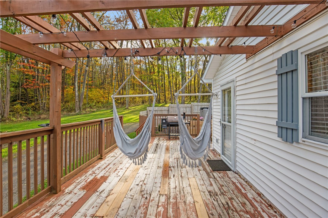 Shade Twp, Pennsylvania 15926, United States, 3 Bedrooms Bedrooms, ,2 BathroomsBathrooms,Residential,Active,230224