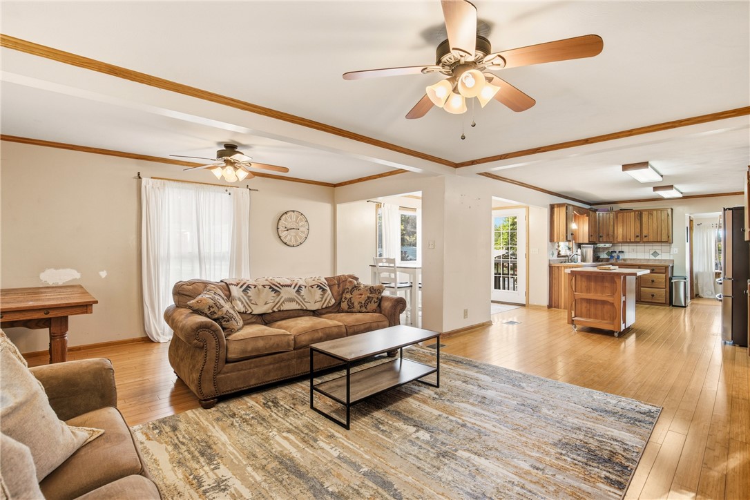 Shade Twp, Pennsylvania 15926, United States, 3 Bedrooms Bedrooms, ,2 BathroomsBathrooms,Residential,Active,230224