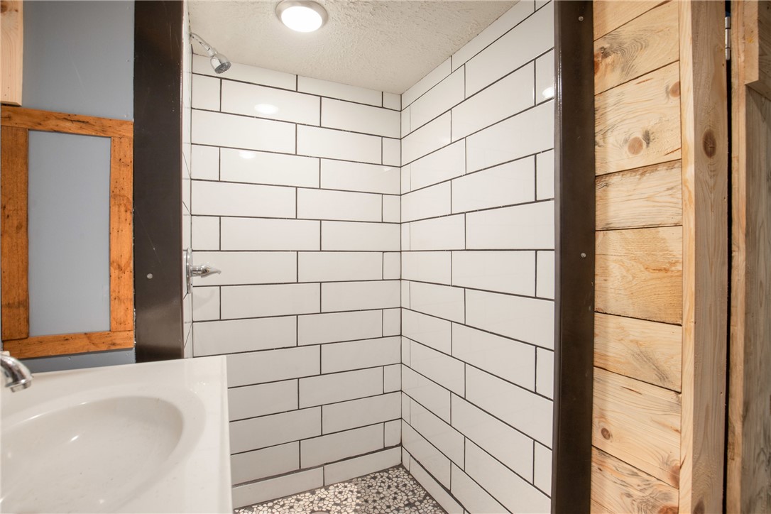 Shade Twp, Pennsylvania 15926, United States, 3 Bedrooms Bedrooms, ,2 BathroomsBathrooms,Residential,Active,230224