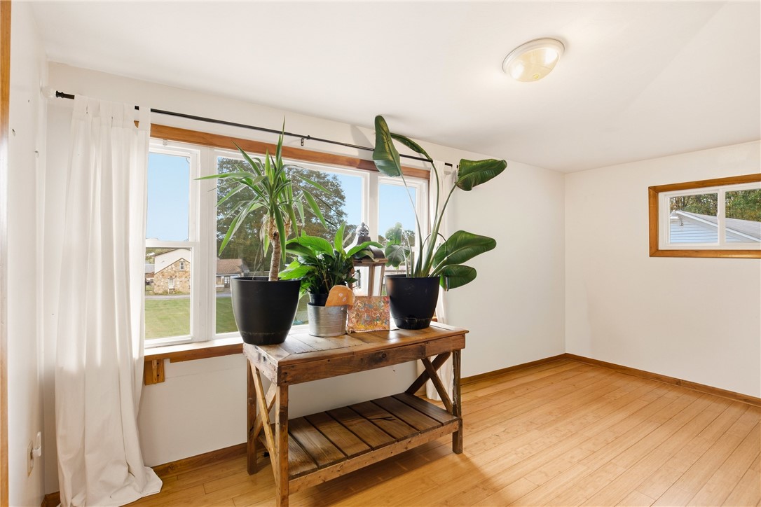 Shade Twp, Pennsylvania 15926, United States, 3 Bedrooms Bedrooms, ,2 BathroomsBathrooms,Residential,Active,230224