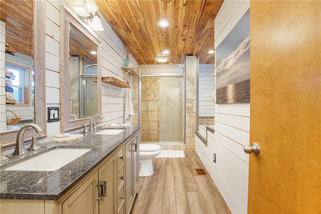 Shade Twp, Pennsylvania 15926, United States, 3 Bedrooms Bedrooms, ,2 BathroomsBathrooms,Residential,Active,230224