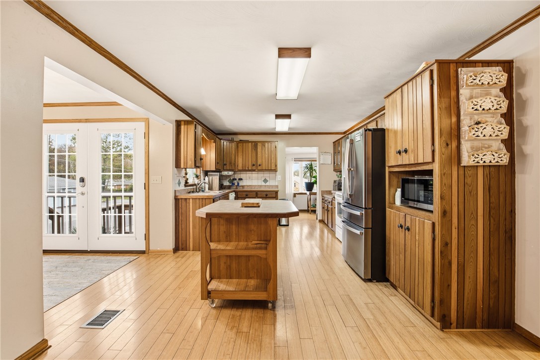 Shade Twp, Pennsylvania 15926, United States, 3 Bedrooms Bedrooms, ,2 BathroomsBathrooms,Residential,Active,230224