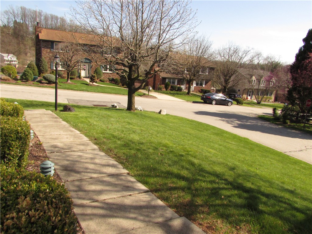 530 Monticello Drive Dr, Delmont, Pennsylvania image 3