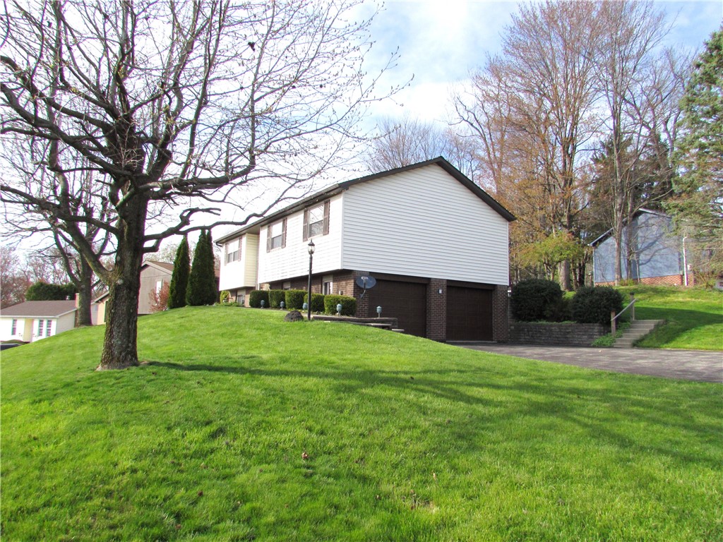 530 Monticello Drive Dr, Delmont, Pennsylvania image 2