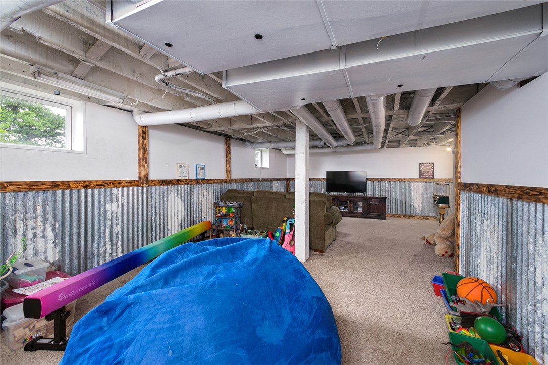 Dunbar Twp, Pennsylvania 15425, United States, 3 Bedrooms Bedrooms, ,2 BathroomsBathrooms,Residential,Contingent,136650