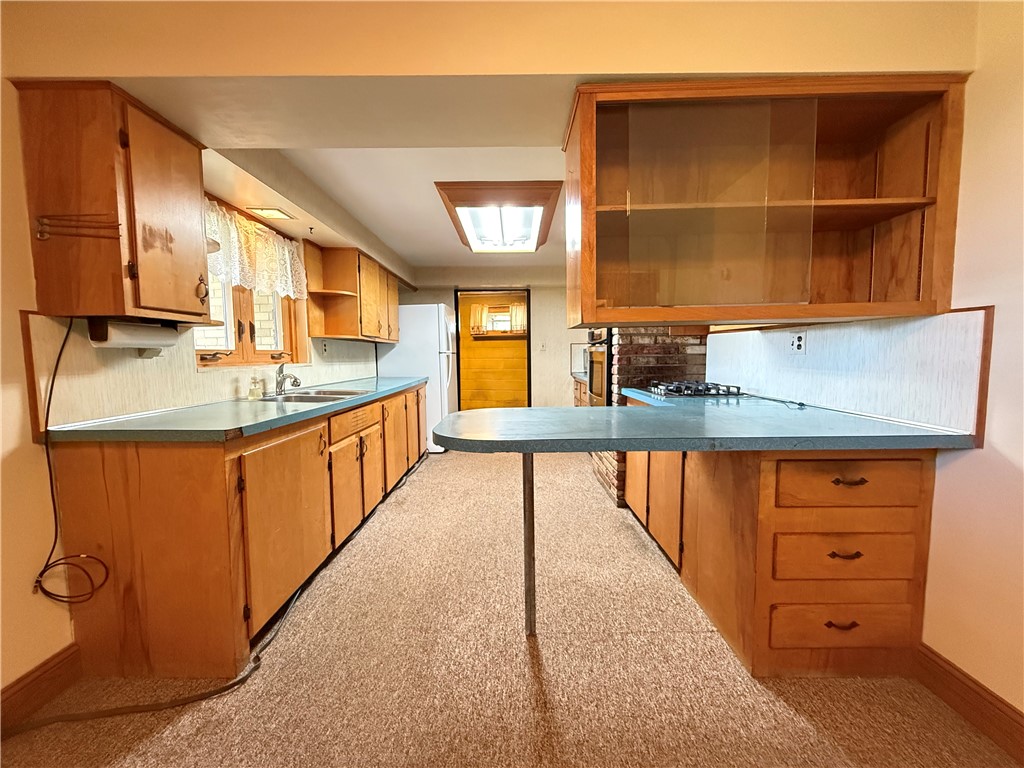 Delaware Twp, Pennsylvania 16154, United States, 4 Bedrooms Bedrooms, ,2 BathroomsBathrooms,Residential,Contingent,157765