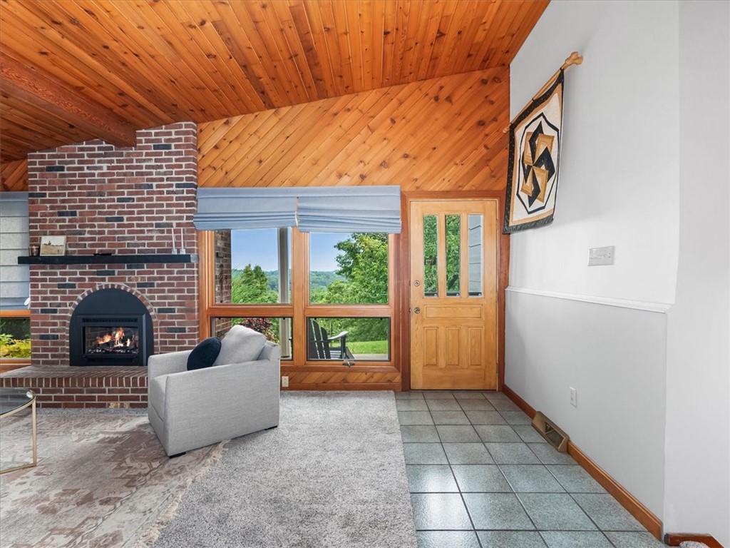 806 Old Clairton Rd