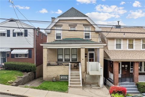 Photo of 842 Lilac St, Pittsburgh, PA 15217 (MLS # 1751058)