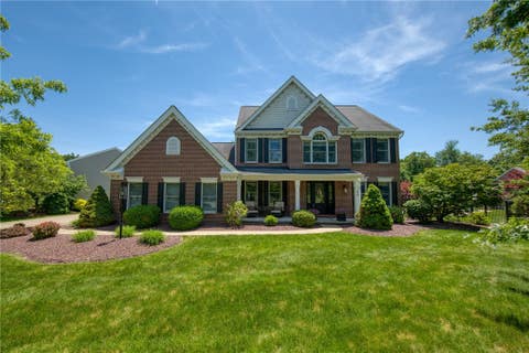 Photo of 100 Chestnut Ct, Venetia, PA 15367 (MLS # 1759287)