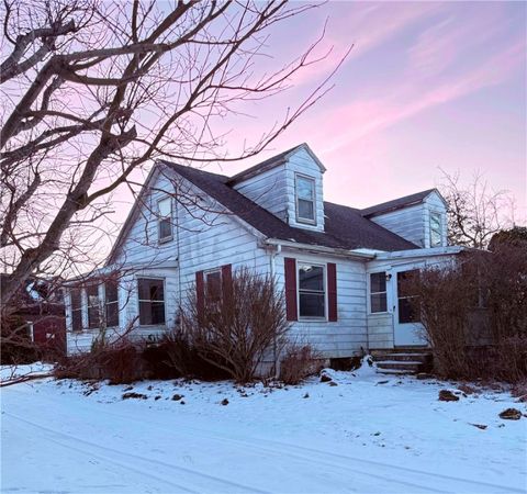 Photo of 13 Kernisky Ln, West Middlesex, PA 16159 (MLS # 1738299)