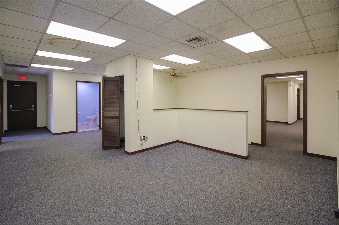 Banksville/Westwood, Pennsylvania 15220, United States, ,Commercial,Active,36174