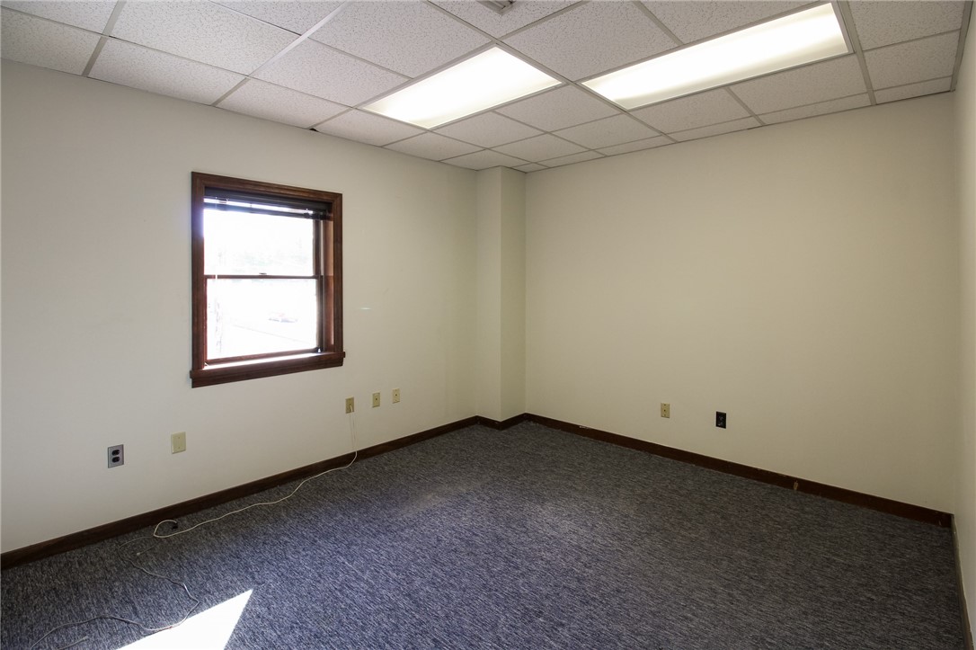 Banksville/Westwood, Pennsylvania 15220, United States, ,Commercial,Active,36174