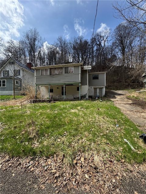 Photo of 784 Old Coal Hollow Rd, Verona, PA 15147 (MLS # 1746669)