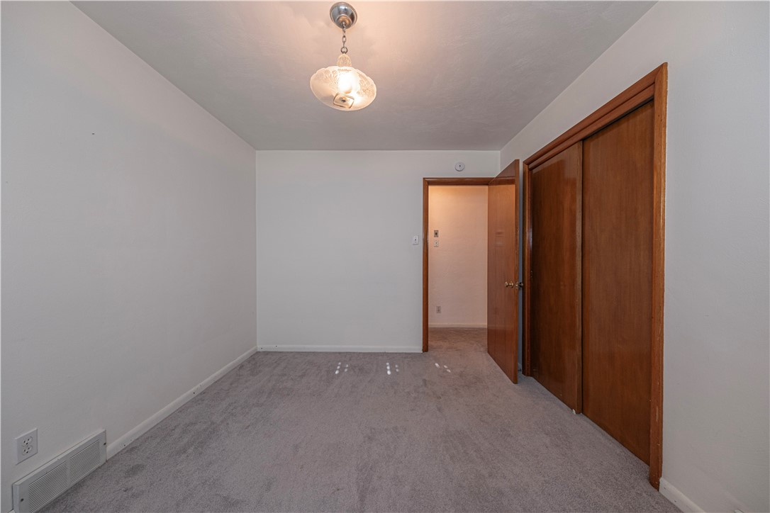 Braddock Hills, Pennsylvania 15221, United States, 3 Bedrooms Bedrooms, ,2 BathroomsBathrooms,Residential,Active,246390