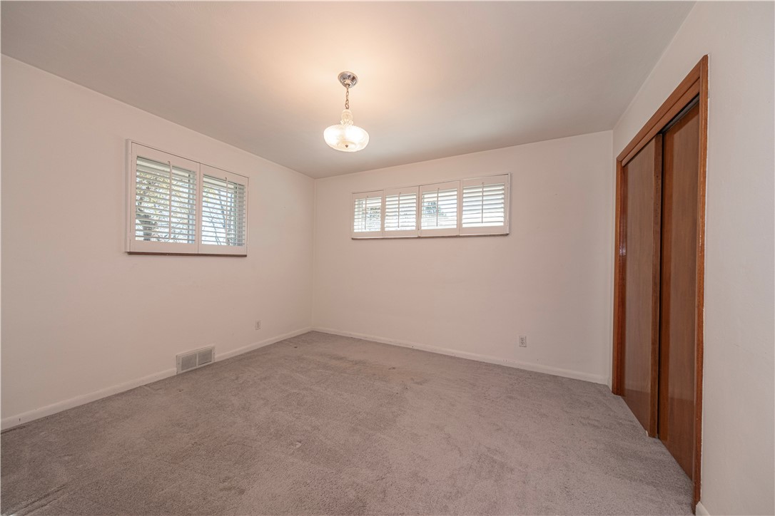 Braddock Hills, Pennsylvania 15221, United States, 3 Bedrooms Bedrooms, ,2 BathroomsBathrooms,Residential,Active,246390