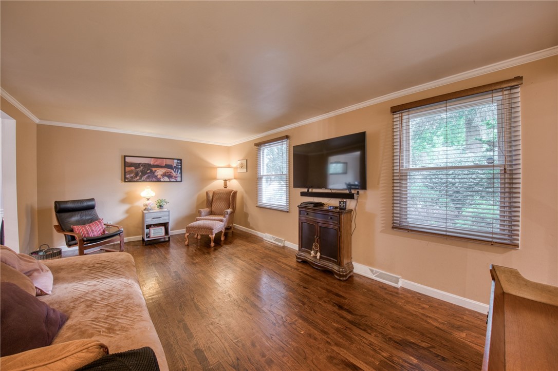 North Strabane, Pennsylvania 15317, United States, 4 Bedrooms Bedrooms, ,3 BathroomsBathrooms,Residential,Active,174333