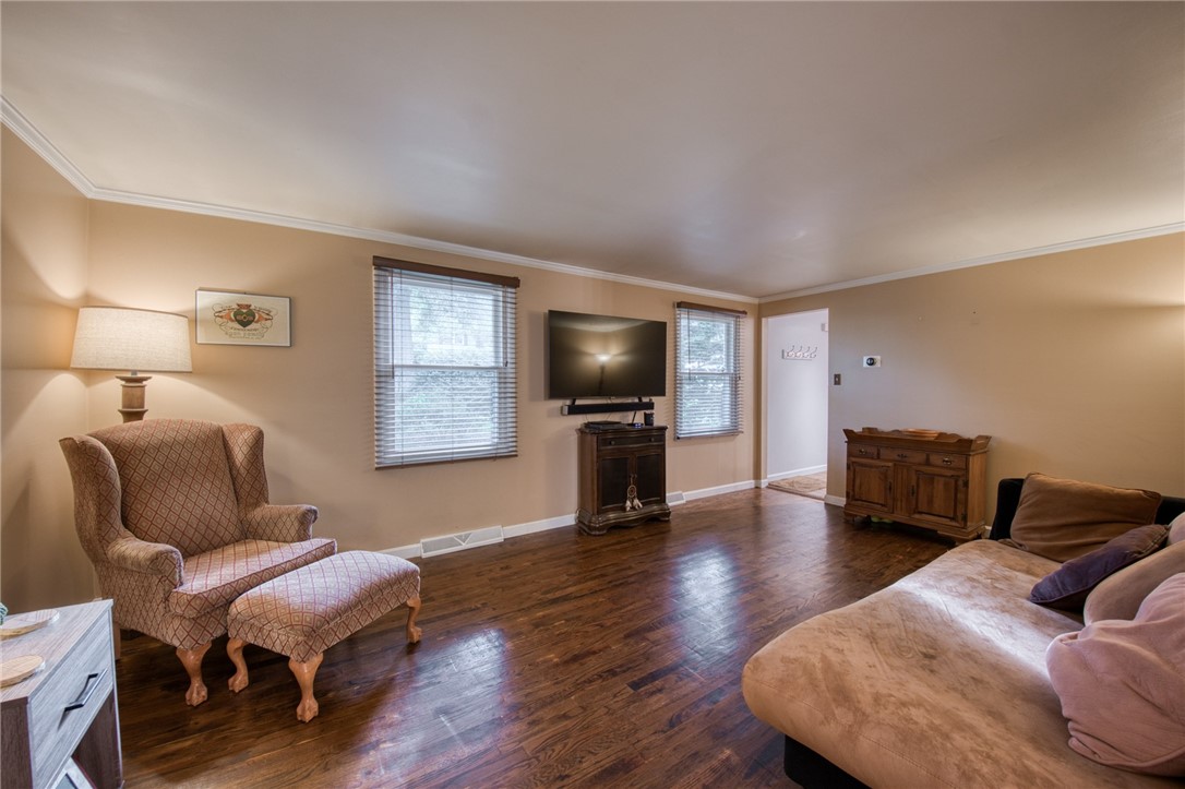 North Strabane, Pennsylvania 15317, United States, 4 Bedrooms Bedrooms, ,3 BathroomsBathrooms,Residential,Active,174333