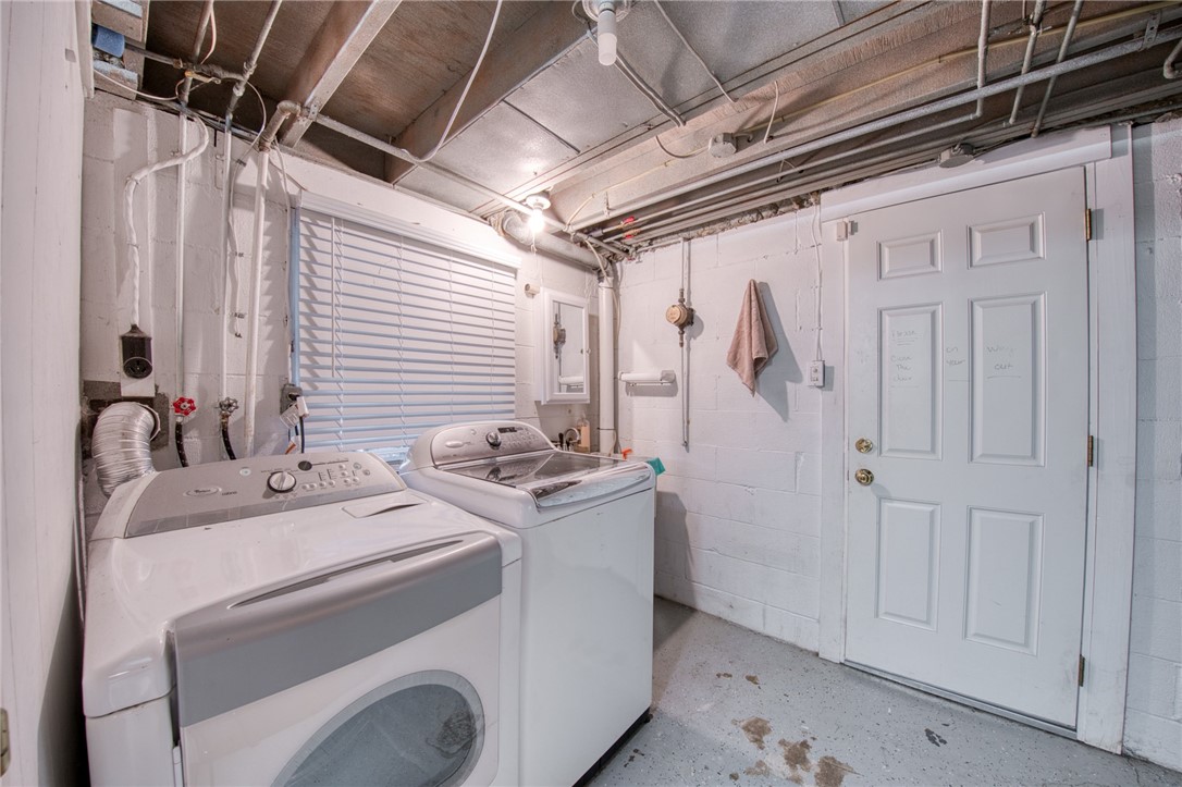 North Strabane, Pennsylvania 15317, United States, 4 Bedrooms Bedrooms, ,3 BathroomsBathrooms,Residential,Active,174333