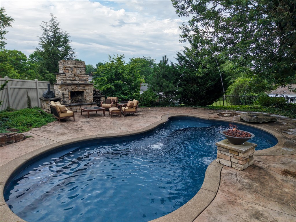 North Strabane, Pennsylvania 15317, United States, 4 Bedrooms Bedrooms, ,3 BathroomsBathrooms,Residential,Active,174333