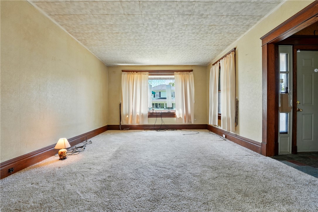 225 E Meyer Ave