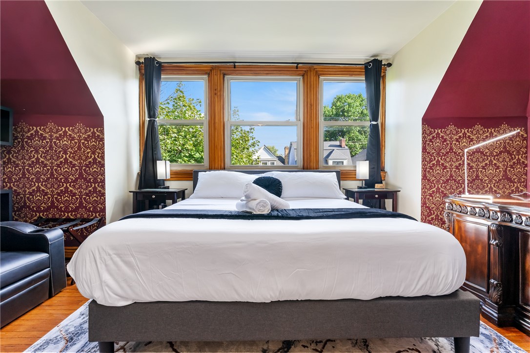 Shadyside, Pennsylvania 15232, United States, 5 Bedrooms Bedrooms, ,4 BathroomsBathrooms,Residential,Active,58967