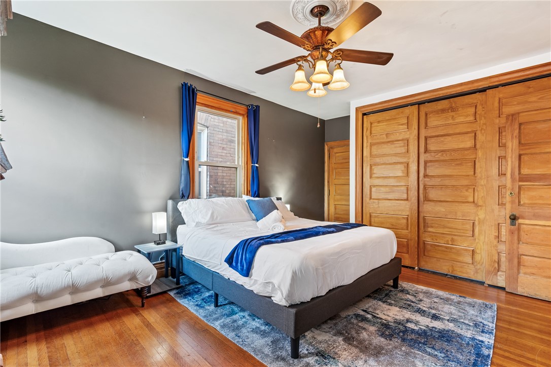 Shadyside, Pennsylvania 15232, United States, 5 Bedrooms Bedrooms, ,4 BathroomsBathrooms,Residential,Active,58967