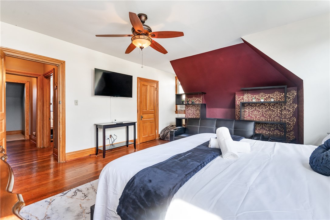 Shadyside, Pennsylvania 15232, United States, 5 Bedrooms Bedrooms, ,4 BathroomsBathrooms,Residential,Active,58967