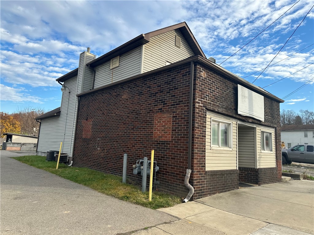 New Castle/5th, Pennsylvania 16101, United States, ,Commercial,Active,31913