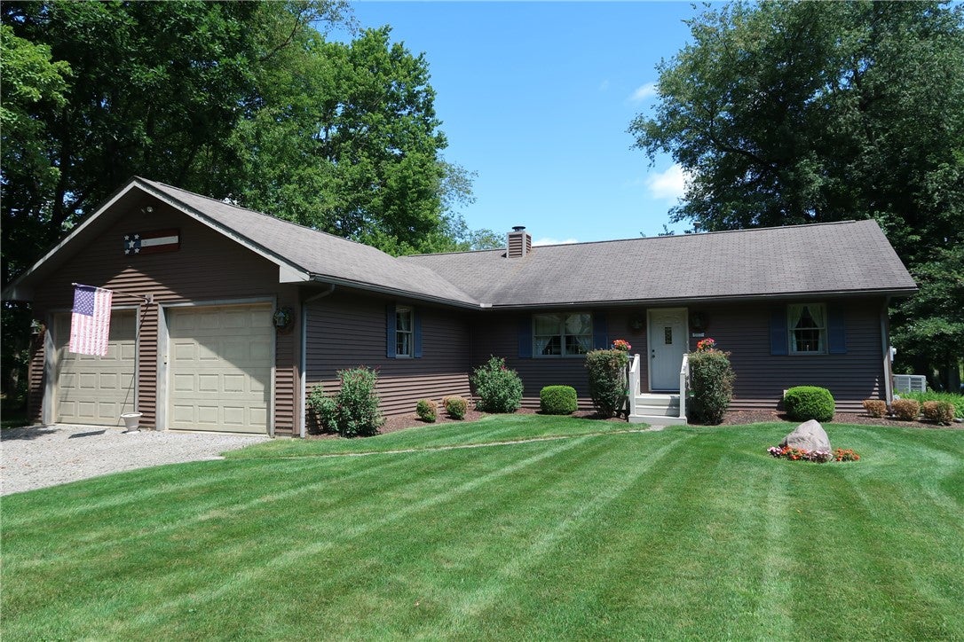 612 Latonka Dr