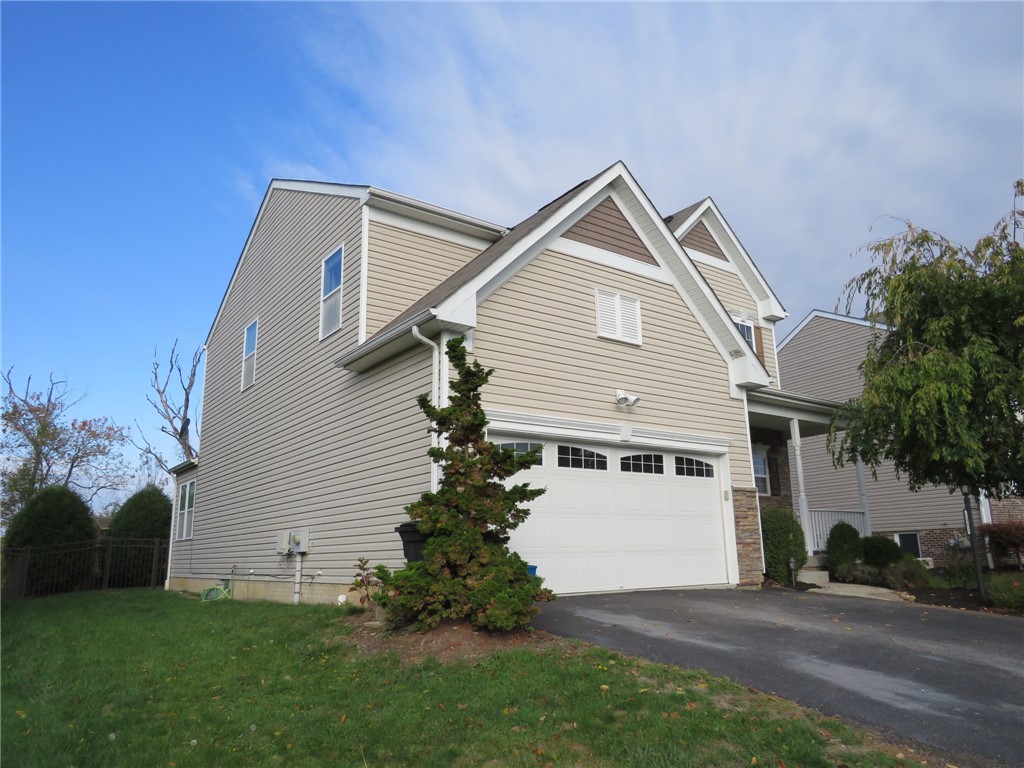 1382 Lucia Dr