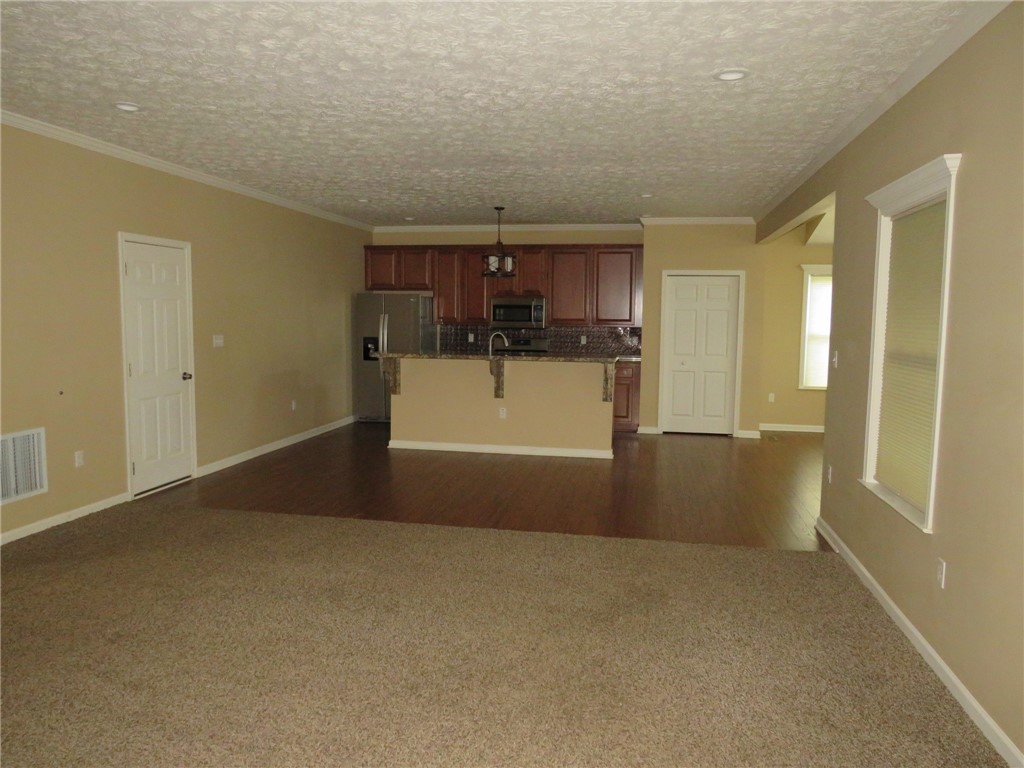 1382 Lucia Dr