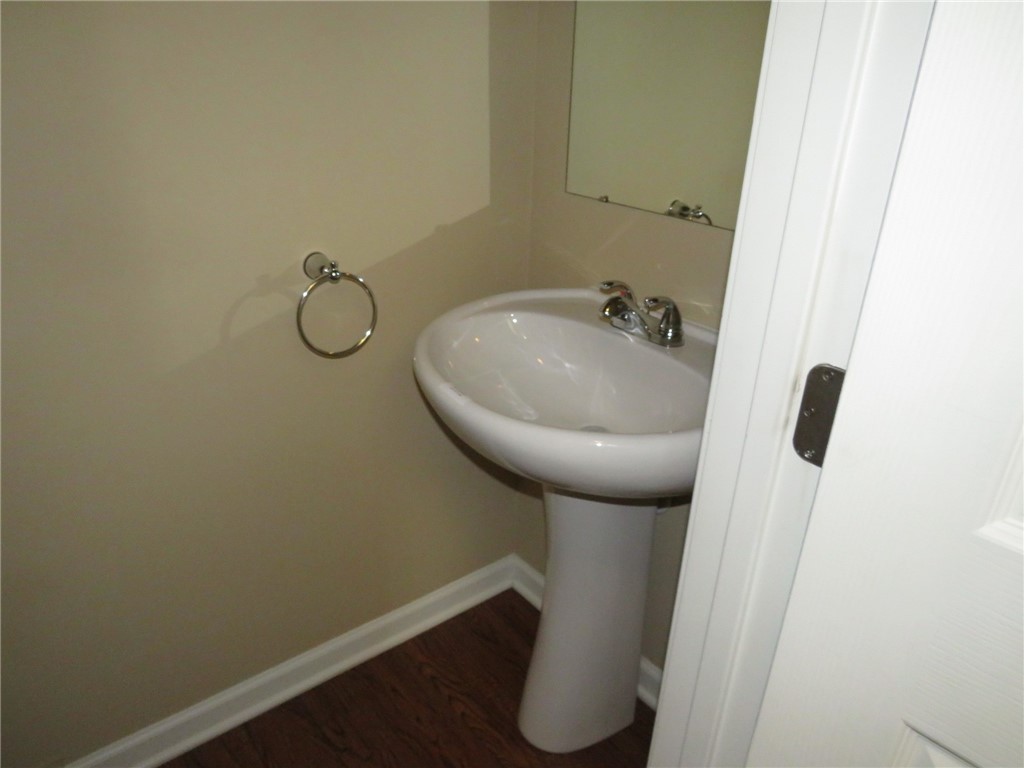 1382 Lucia Dr