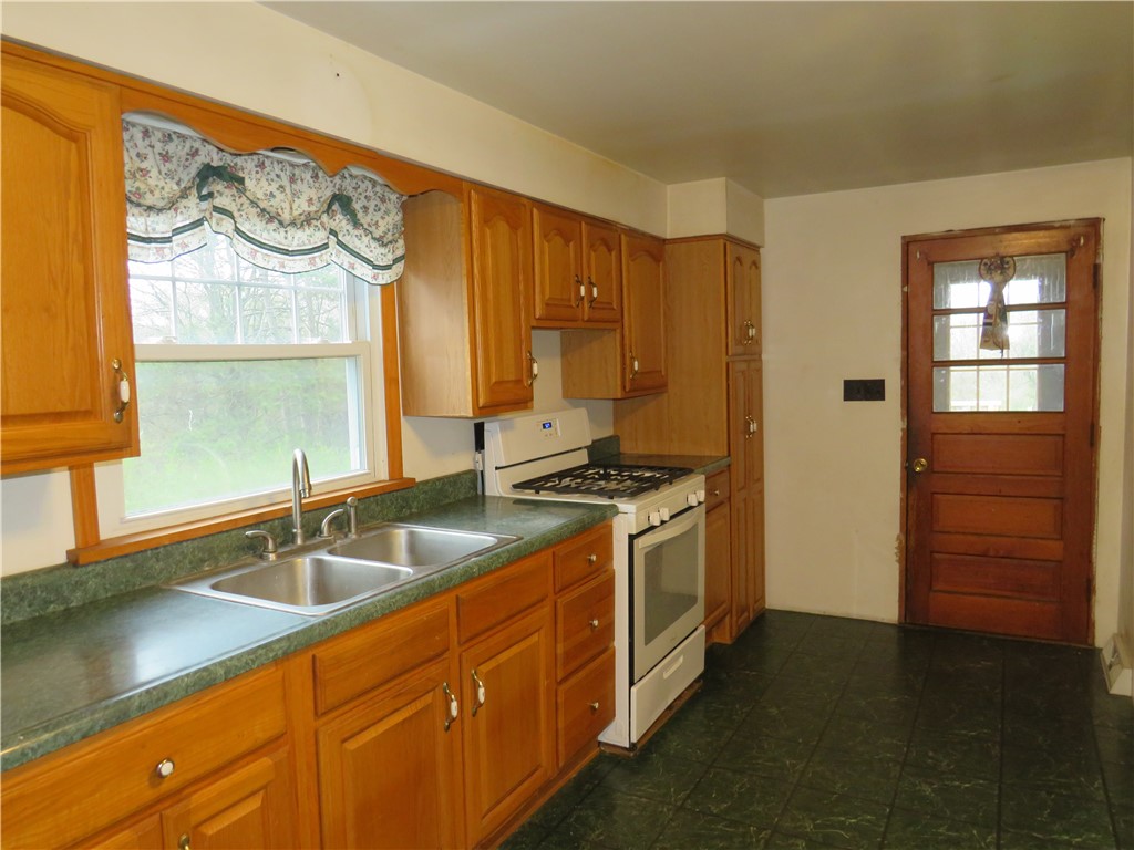 1602 Oneida Valley Rd