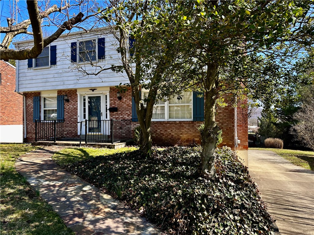 67 Emerson St, Uniontown, Pennsylvania image 3