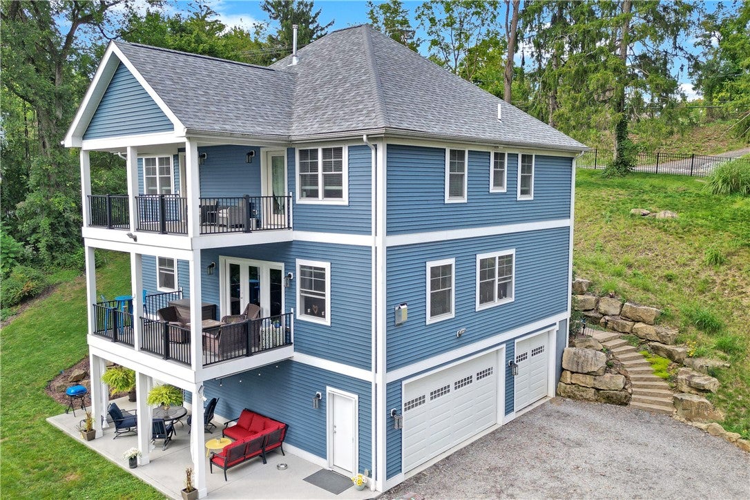 419 Harmony Rd