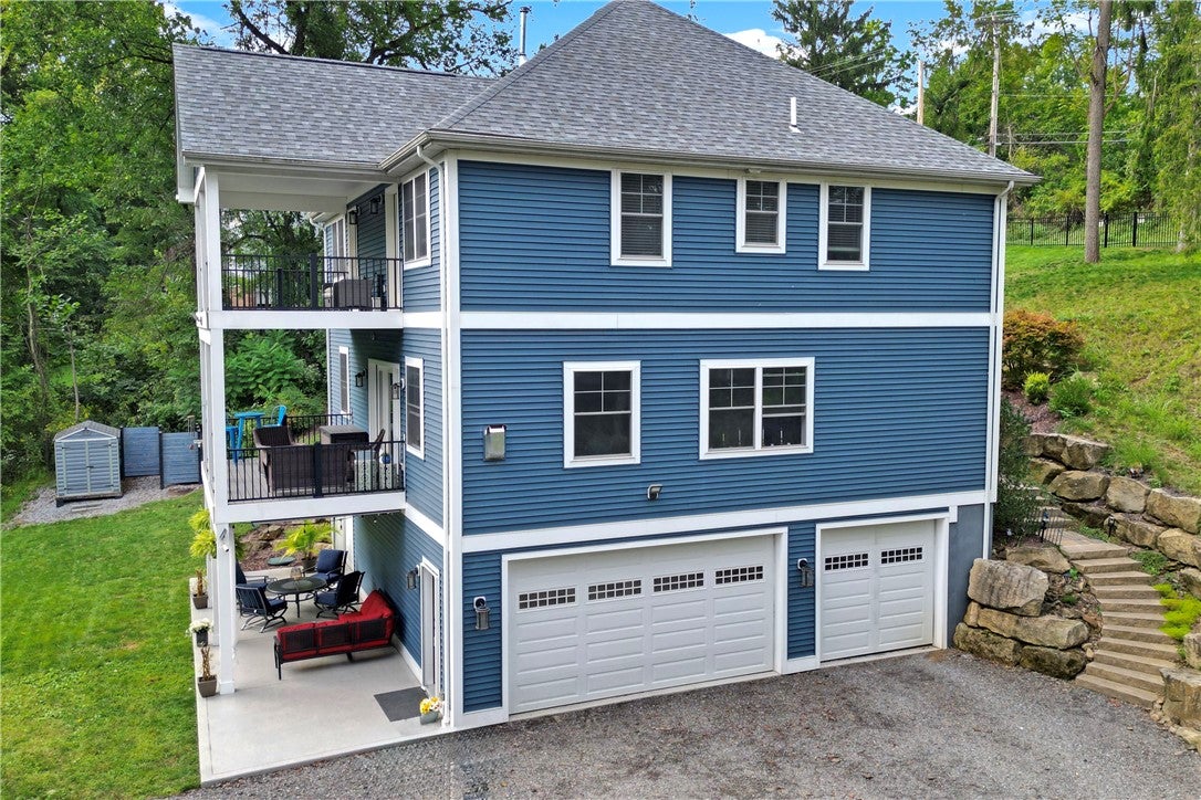 419 Harmony Rd