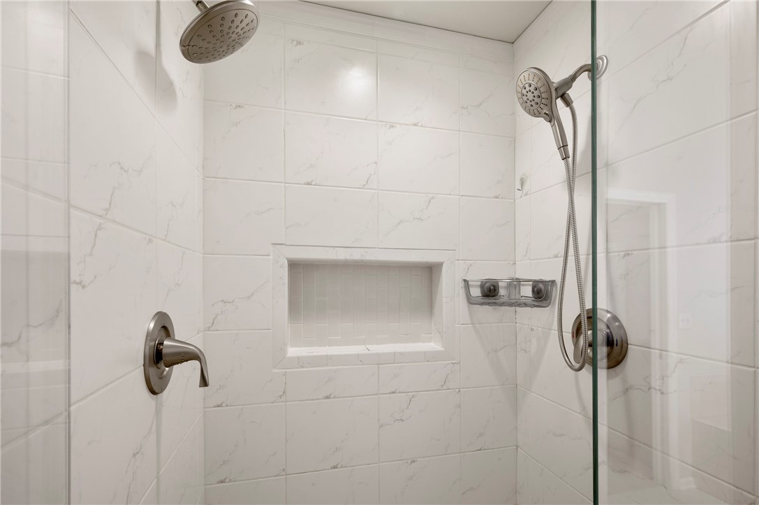 Ohio Twp, Pennsylvania 15237, United States, 4 Bedrooms Bedrooms, ,4 BathroomsBathrooms,Residential,Contingent,16156