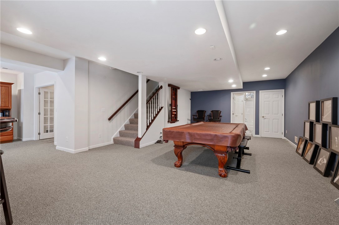 Ohio Twp, Pennsylvania 15237, United States, 4 Bedrooms Bedrooms, ,4 BathroomsBathrooms,Residential,Contingent,16156