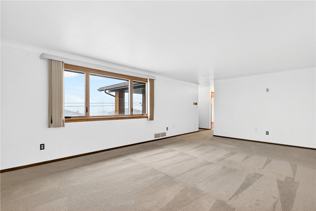 North Huntingdon, Pennsylvania 15642, United States, 3 Bedrooms Bedrooms, ,2 BathroomsBathrooms,Residential,Active,252585