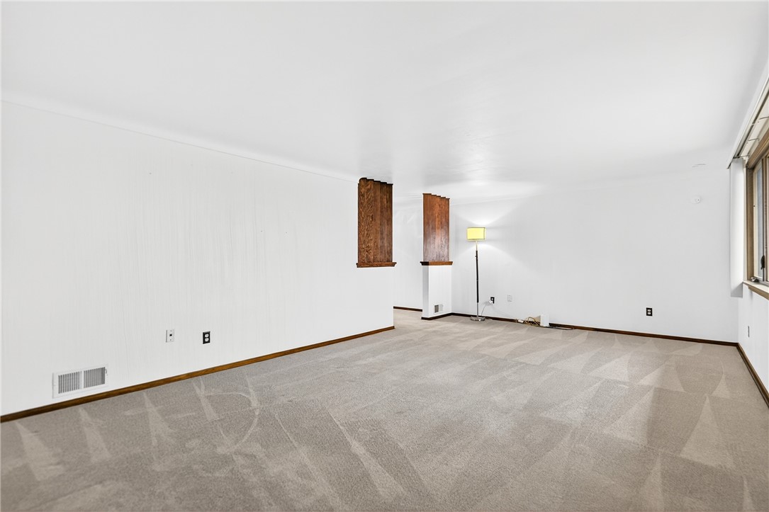 North Huntingdon, Pennsylvania 15642, United States, 3 Bedrooms Bedrooms, ,2 BathroomsBathrooms,Residential,Active,252585