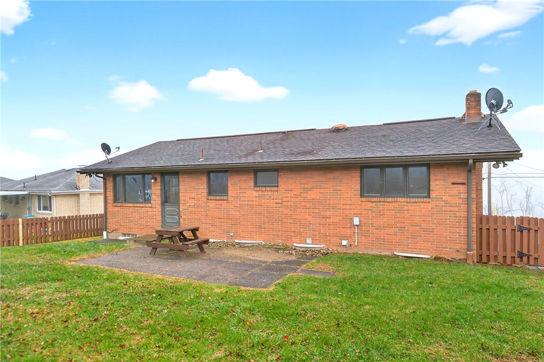 North Huntingdon, Pennsylvania 15642, United States, 3 Bedrooms Bedrooms, ,2 BathroomsBathrooms,Residential,Active,252585