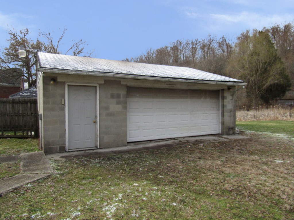 422 Beaver St St, Wampum, Pennsylvania image 5