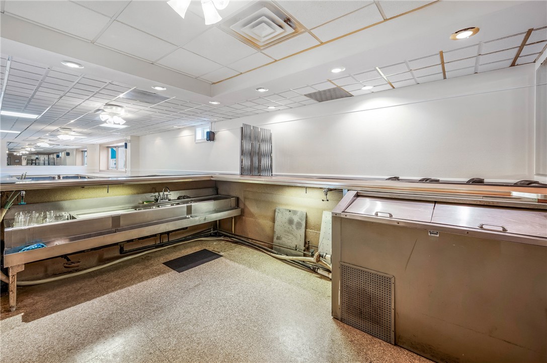 Greenville Boro - Mer, Pennsylvania 16125, United States, ,Commercial,Active,39160