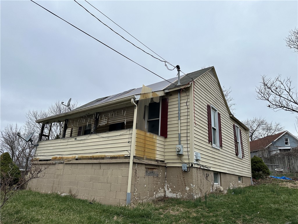 Photo 1 of 8 — 80 Caldwell Ave, Canton Twp, PA 15301