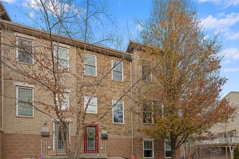 Photo of 154 Sweetbriar Village Trl, Pittsburgh, PA 15211 (MLS # 1731422)