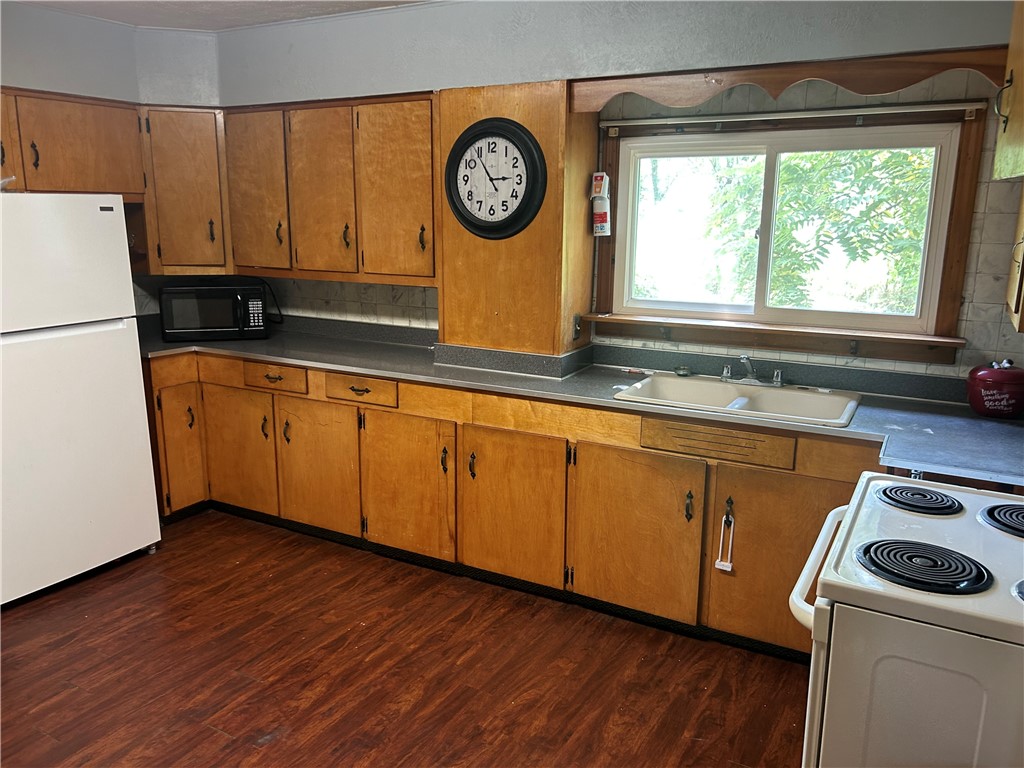 Slippery Rock Boro, Pennsylvania 16057, United States, 3 Bedrooms Bedrooms, ,2 BathroomsBathrooms,Residential,Active,192217