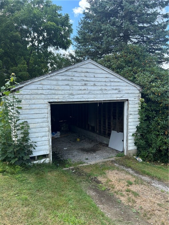 Slippery Rock Boro, Pennsylvania 16057, United States, 3 Bedrooms Bedrooms, ,2 BathroomsBathrooms,Residential,Active,192217