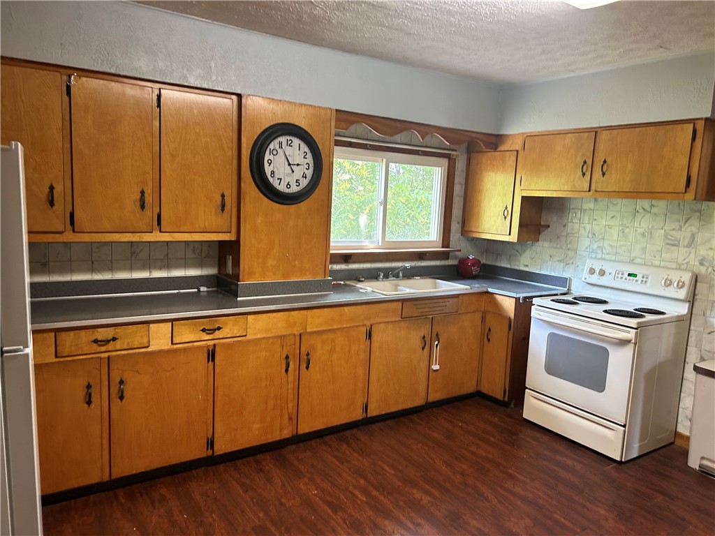 Slippery Rock Boro, Pennsylvania 16057, United States, 3 Bedrooms Bedrooms, ,2 BathroomsBathrooms,Residential,Active,192217